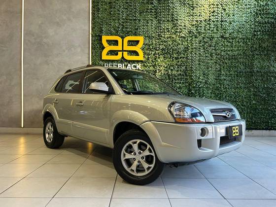 HYUNDAI TUCSON 2.0 MPFI GLS 16V 143CV 2WD GASOLINA 4P AUTOMÁTICO HYUNDAI TUCSON 2.0 MPFI GLS 16V 143CV 2WD GASOLINA 4P AUTOMÁTICO